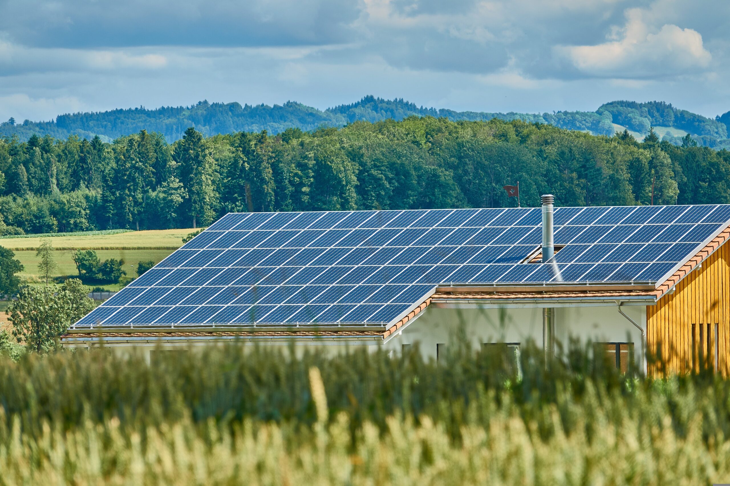 Toiture avec panneaux solaires